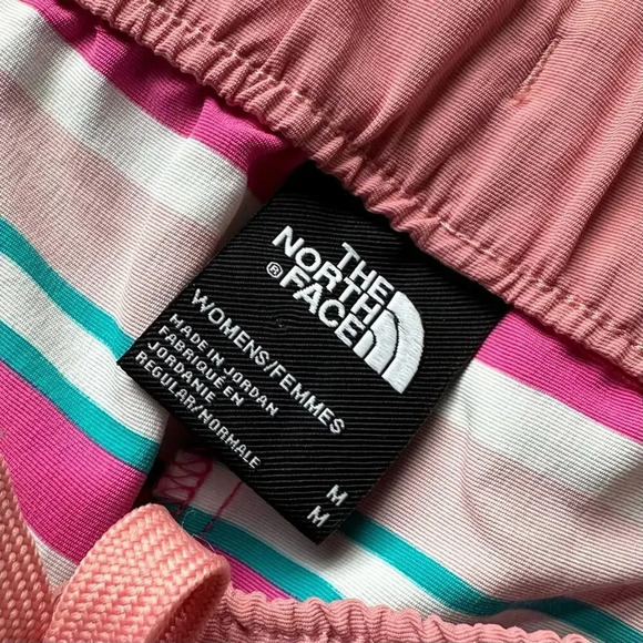 The North Face Class V Striped Shorts Medium - Picture 3 of 6
